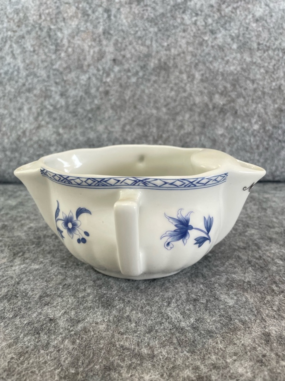 Vintage Porcelaine de Paris Vieux Chine Gravy Boat Fat Separator Double Spout